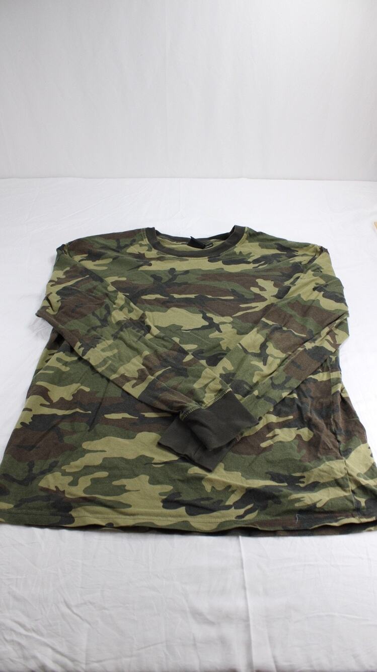 Cotton On T-Bar Mens S/P Camo Long Sleeve T-Shirt Green Brown Woodland Skater